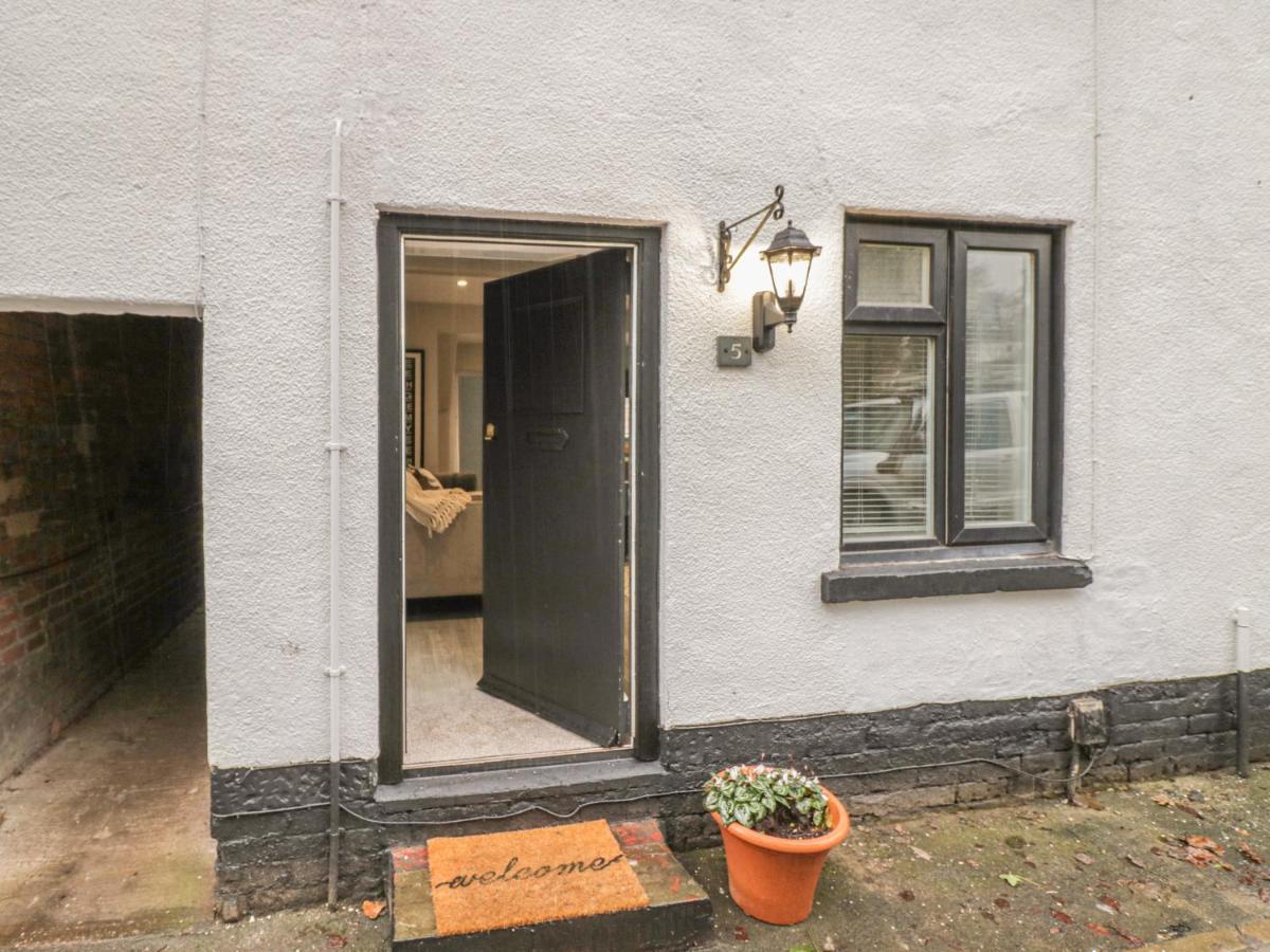 Villa 5 Coley Lane Stafford Esterno foto